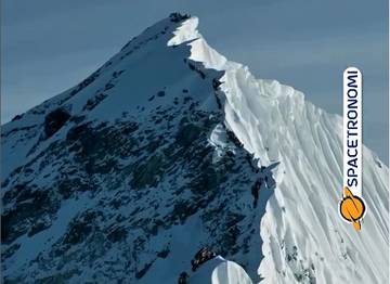 Puncak Everest Ternyata Pernah Berada di Dasar Laut