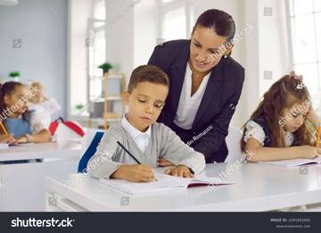 Ilmu vs Privilege, Mana yang Terbaik Buat Anak?