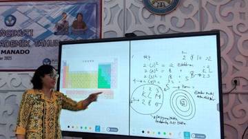 SMAN 2 Manado Manfaatkan IFP Sebagai Media Pembelajaran