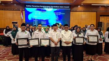 Rakor Pendis 2026, Insan Pendis Sulut Terima Penghargaan