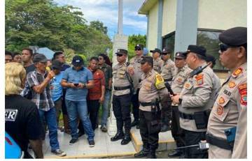 Polresta Manado Kawal Aksi Damai Asosiasi Angkutan Umum 