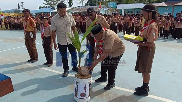 Kemah Ceria Pramuka Bentuk Karakter Siswa Bintuni
