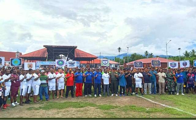 Pasiter Kodim 1808/Mansel Hadiri Pembukaan Piala Bupati CUPI