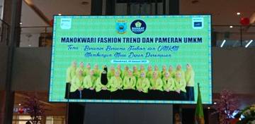 BANAAT ALKHAIRAAT Papua Barat Sukses Gelar Fashion Show