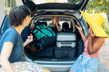 Barang yang Tidak Boleh Disimpan di dalam Mobil saat Mudik