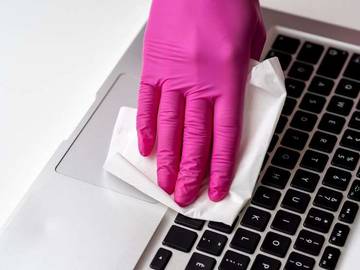 Cara Pembersihan Laptop Yang tertumpah Air