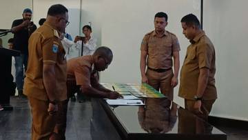 Sertijab Kadistrik Bupati Bintuni Pesan Selesaikan Persoalan Berjenjang 
