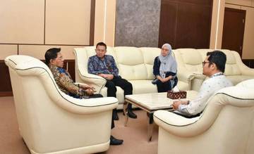 Sinergi Ojk bersama Pemkab Lombok Timur Dukung Penguatan Peran BUMD dan Pengembangan Ekonomi Daerah