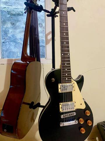 Mau Gitar Elektriknya Awet? Begini Tips Merawatnya