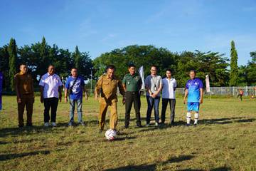 Wali Kota Bima Buka Turnamen Sepak Bola U-41 