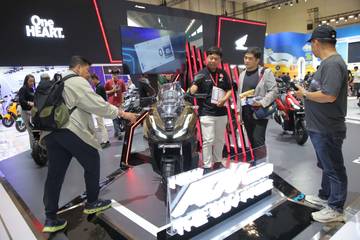 New Honda ADV160 Jadi Primadona di IMOS 2025