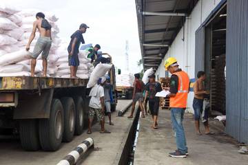Pupuk Indonesia Cabut Izin Kios yang Langgar HET