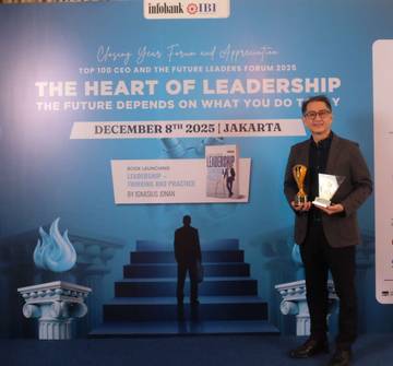CEO FIFGROUP, Siswadi, Raih Anugerah CEO of the Year 2025