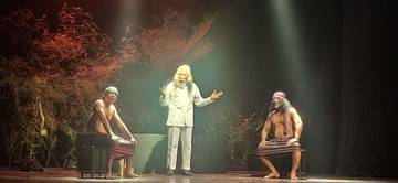 Teater sebagai Medium Ingatan Kolektif