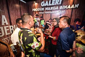 Batik Gembok WBP Lombok Barat Curi Perhatian Gubernur