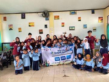 KKN UNRAM Dorong Kesadaran Lingkungan Siswa