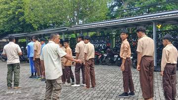 Bolos Sekolah, Belasan Pelajar Diamankan Satpol PP Lombok Tengah