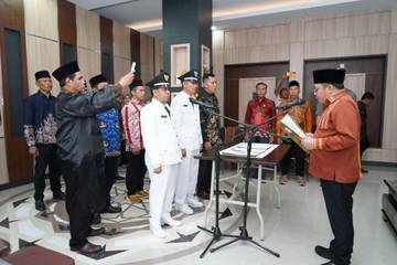 Bupati Najmul Lantik Sembilan Pejabat Administrator Pemkab