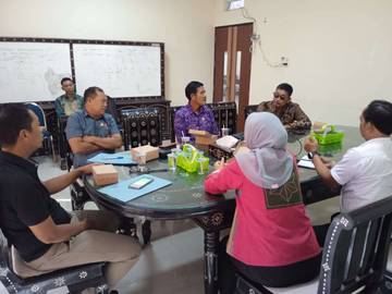 Sejumlah Anggota DPRD Sumbawa Konsultasi ke Diskop UKM NTB