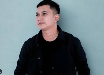 Jien Raharja, BapackGuru Pencipta Lagu Lombok yang Ada Kamunya