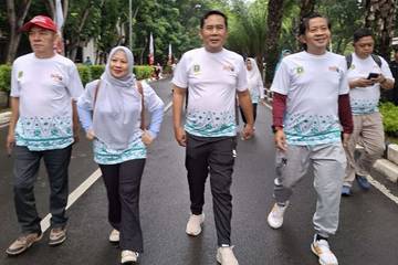Ikuti Jalan Sehat, PWINTB Solid Jaga Marwah Pers