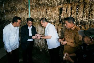 Mentan Luncurkan Pengembangan Bawang Putih Menuju Swasembada di Lotim