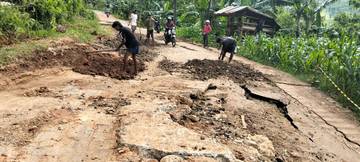 Belum Ada Tanda Perbaikan, Begini Dilakukan Masyarakat Parado 