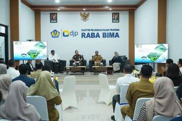  KPP Pratama Raba Bima Gelar Forum Dialog Ekonomi