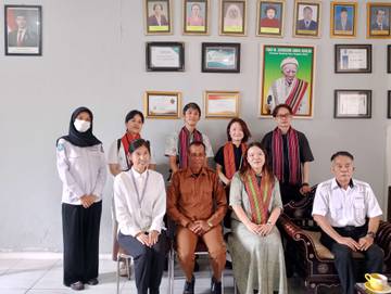 SMKN 4 Mataram Dapat Apresiasi Penulis Jepang