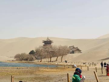 Wisatawan ke Dunhuang Tembus 16,83 Juta Pengunjung 