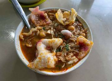 Nikmatnya Mi Sop Kampung Kuah Rendang Bunda Ucy