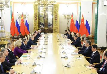 Tiongkok dan Rusia Dorong Reformasi Tata Kelola Global 