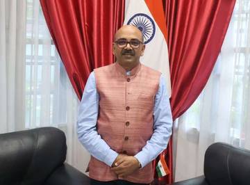 Hadiah Diwali untuk Semua: Sistem Pajak Barang Jasa