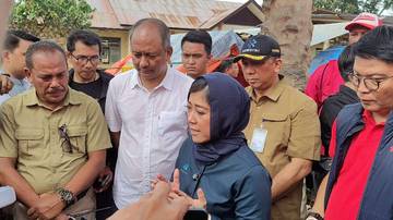 Menkomdigi Tinjau Konektivitas dan Siaran Pascabanjir Aceh