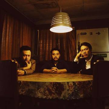 Perunggu dan Kegelisahan yang Kita Putar Berulang