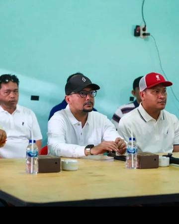 Bupati Labusel Serahkan Bantuan Stand UMKM  Penyandang Disabilitas