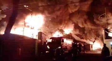Pabrik Sandal di Medan Terbakar Hebat