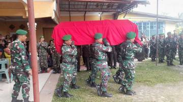 Dandim 0206/Dairi Pimpin Upacara Pemakaman Militer 