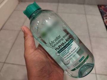Gunakan Micellar Water Untuk Kulit Bersih Maksimal
