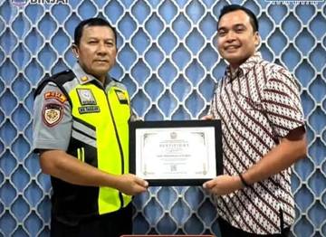 Dishub Binjai Raih Penghargaan Kemenhub  Keselamatan Perlintasan Sebidang 