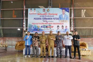Mahyaruddin Buka Turnamen Futsal KNPI