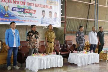 Walikota Tanjungbalai Apresiasi Turnamen Futsal Gagasan DPD KNPI
