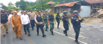 Dari Reruntuhan, Mereka Menabur Damai