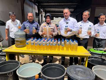 Polres Merauke Gagalkan Produksi Miras Oplosan Berbahaya