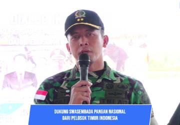 Babinsa Terlibat Langsung Cetak Sawah Merauke