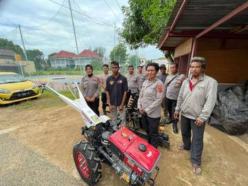 Polres Merauke Salurkan Bantuan Alsintan untuk Petani