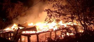  Rumah Jabatan DPRK Asmat Hangus Terbakar