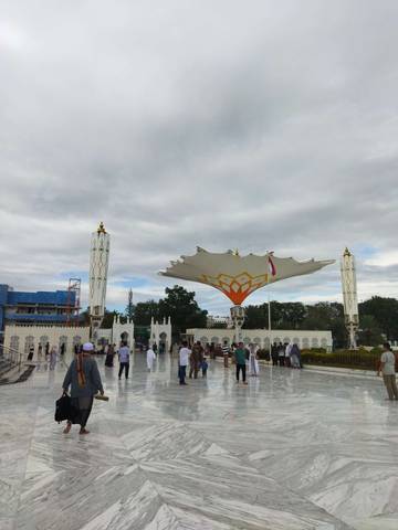 Mesjid Raya Baiturrahman Masih Ramai Dikunjungi Usai Lebaran