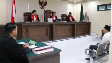Mawardi Basyah Jalani Sidang Perdana Kasus Penganiayaan Anak