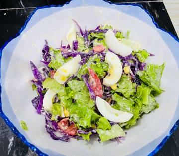 Segar dan Bergizi, Ini Resep Salad Praktis Dibuat di Rumah